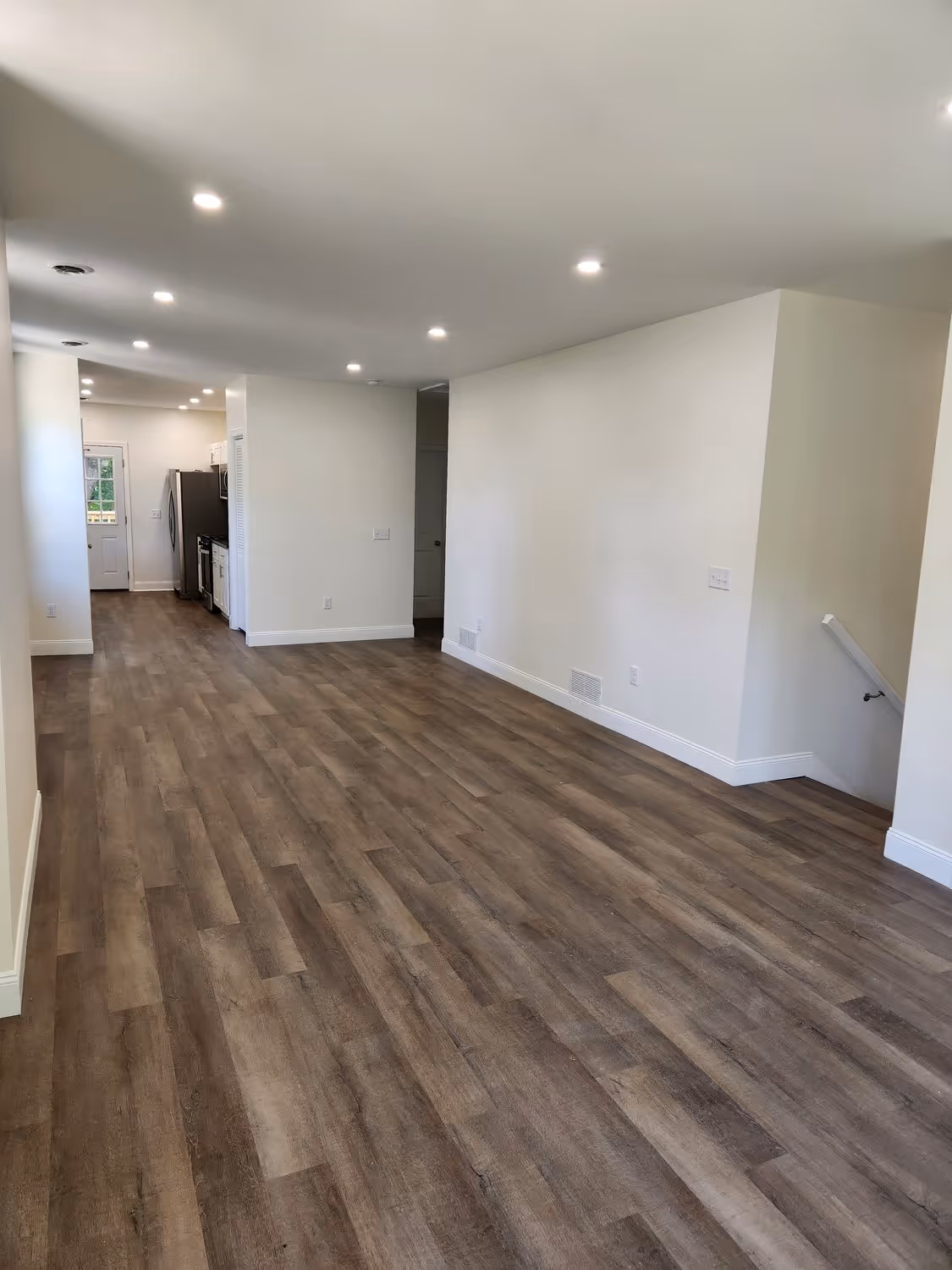 438 N. Fairmount, after: interior or